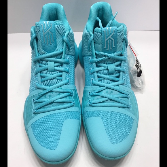 kyrie aqua shoes
